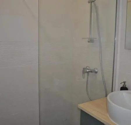 De 80 M² Proche Gare Du Nord Appartamento